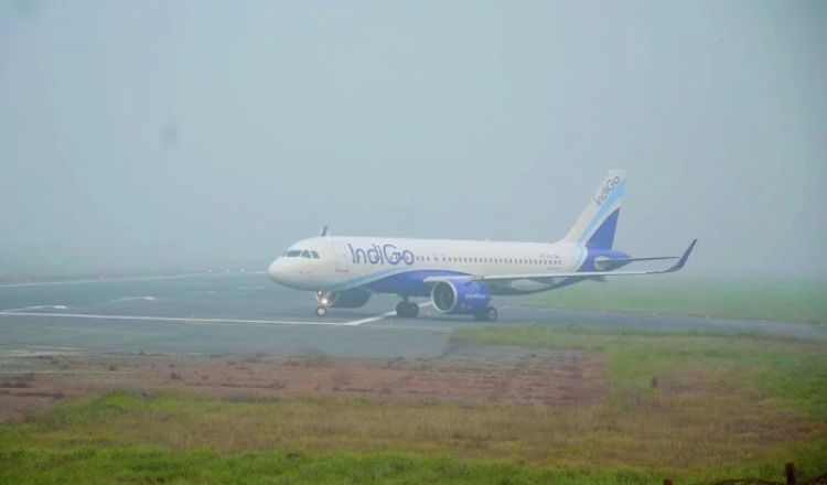 ভারতীয় বিমানের জরুরি অবতরণ ঢাকায়